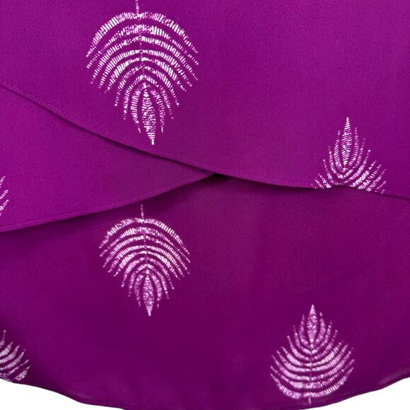 Alfani Purple White Patterned Faux Wrap Split Neck Sleeveless Blouse Size M - Picture 3 of 6